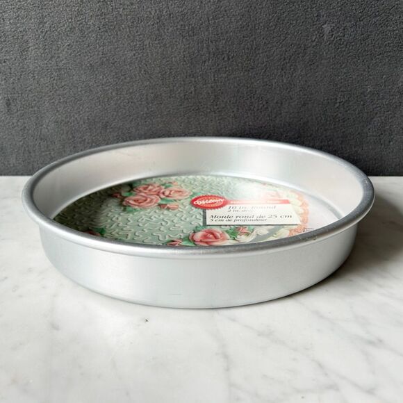 Wilton Performance Pans 10 Inch Round Cake Pan 2" Deep Aluminum Bakeware NEW - Picture 2 of 6